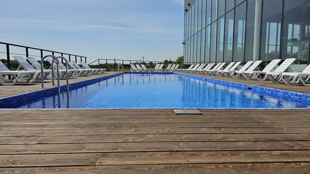 ООО “ТЕПЛЫЙ МИР”  Общественный бассейн в Набережных Челнах