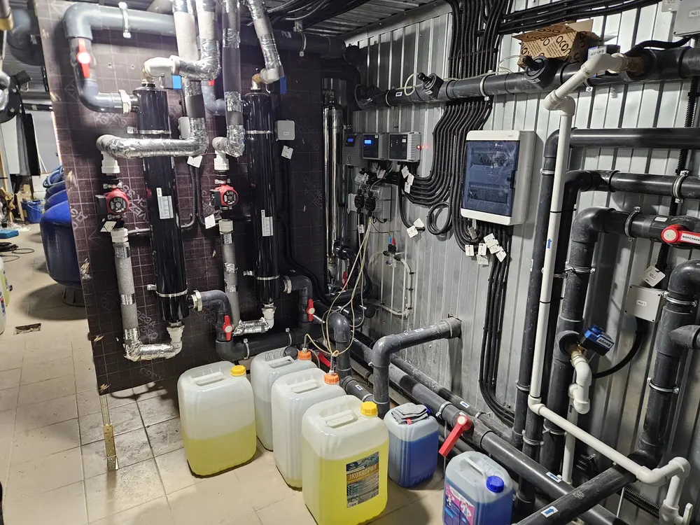 ООО “ТЕПЛЫЙ МИР”  Общественный бассейн в Альметьевске